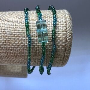 Wire bracelet